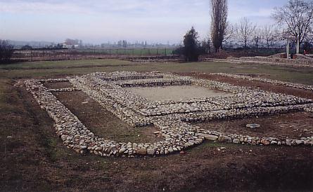 Sostruzioni del tempio adiunctum